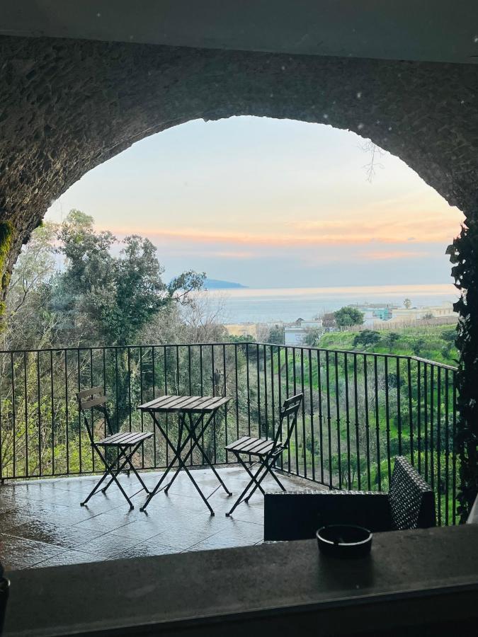 Alloggio Incantevole A Napoli : Maison Mj Εξωτερικό φωτογραφία